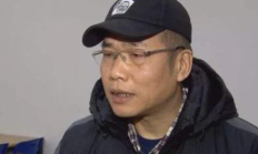 极速电竞APP:马德兴谈国足：最大败笔就是防守型中场的位置上，选择黄政宇首发