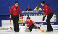 极速电竞APP下载:中国女子冰壶队世锦赛夺铜直通冬奥会